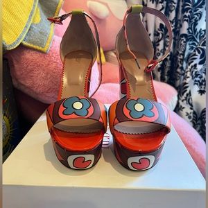 Valentino size 41 retro heels